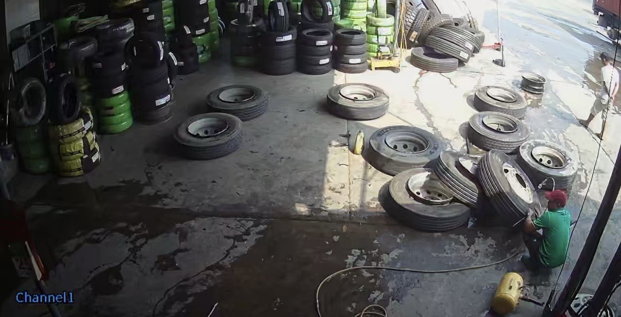 KHO LỐP XE Ô TÔ GIÁ RẺ - THUẬN AN - BÌNH DƯƠNG